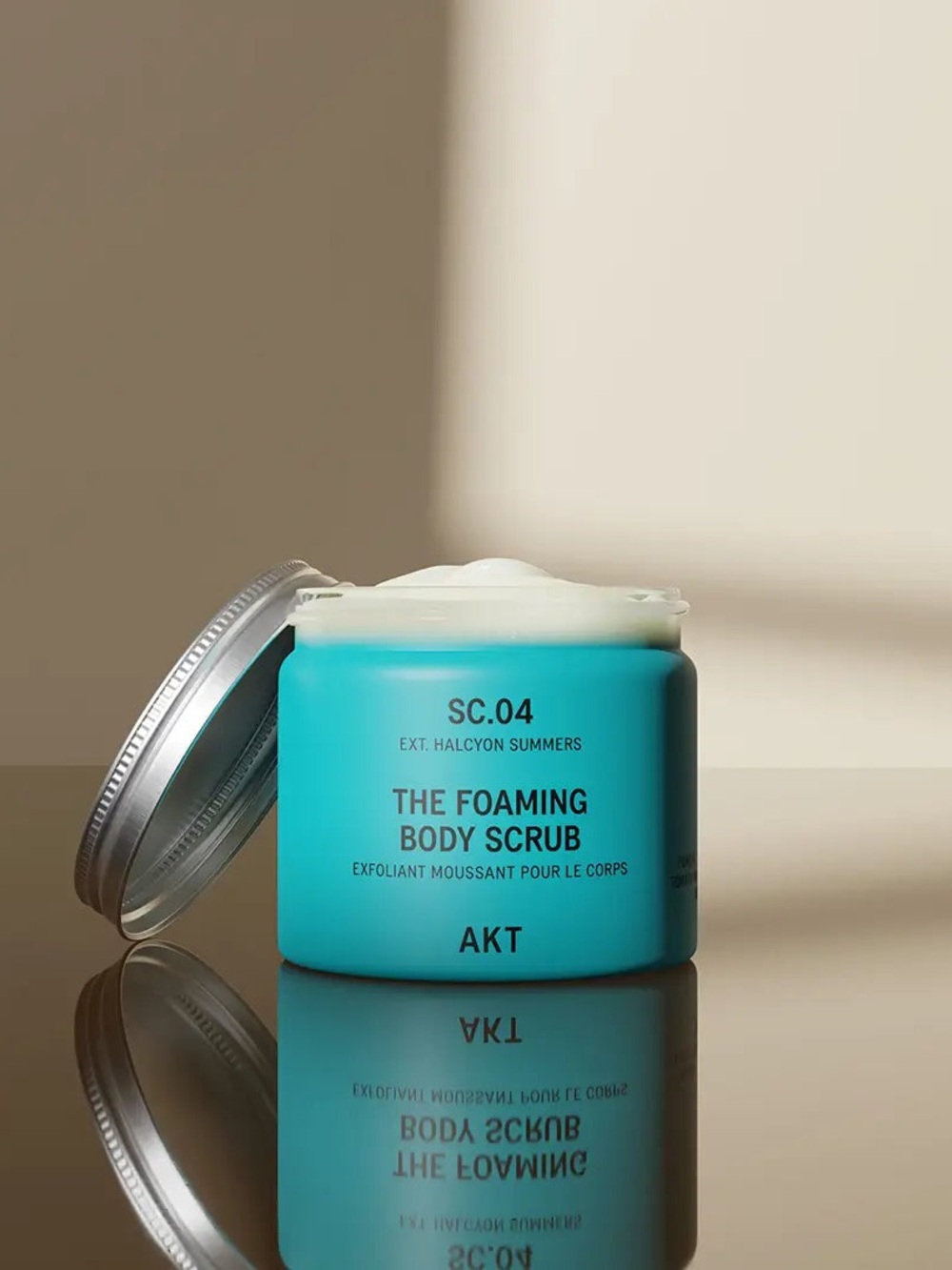 The Foaming Body Scrub - halycon summers
